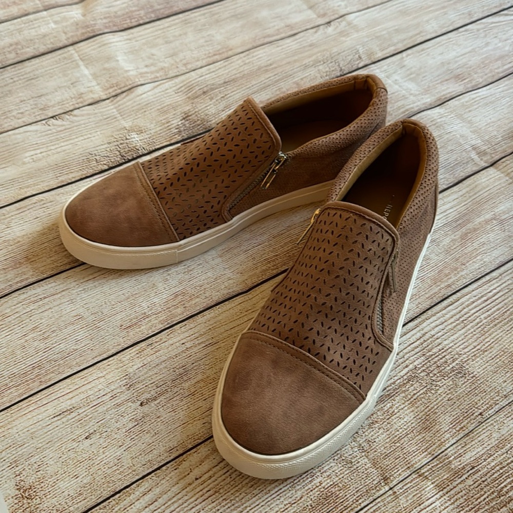 NEW - Report - Suede Tan Slip On Shoes